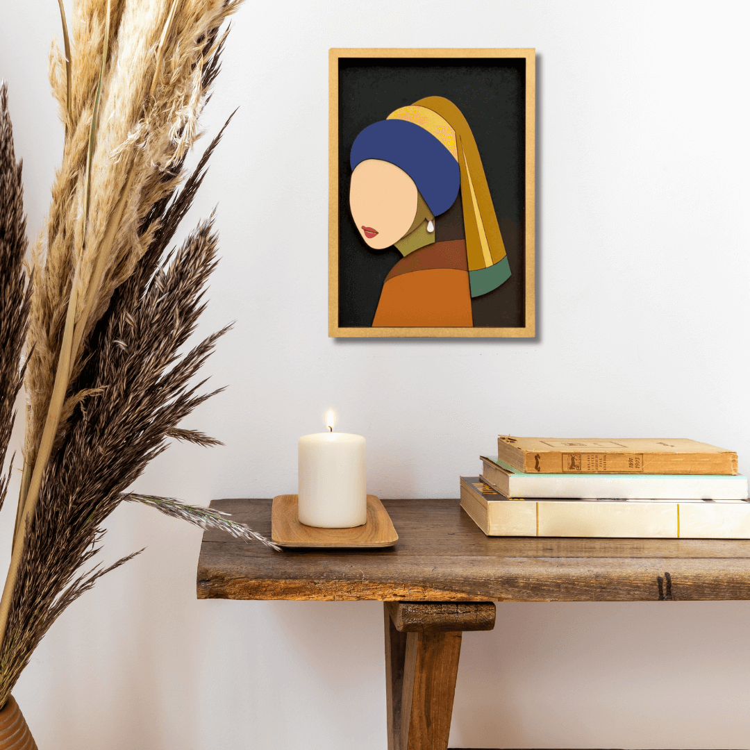 Miss Pearl - Wall Decor
